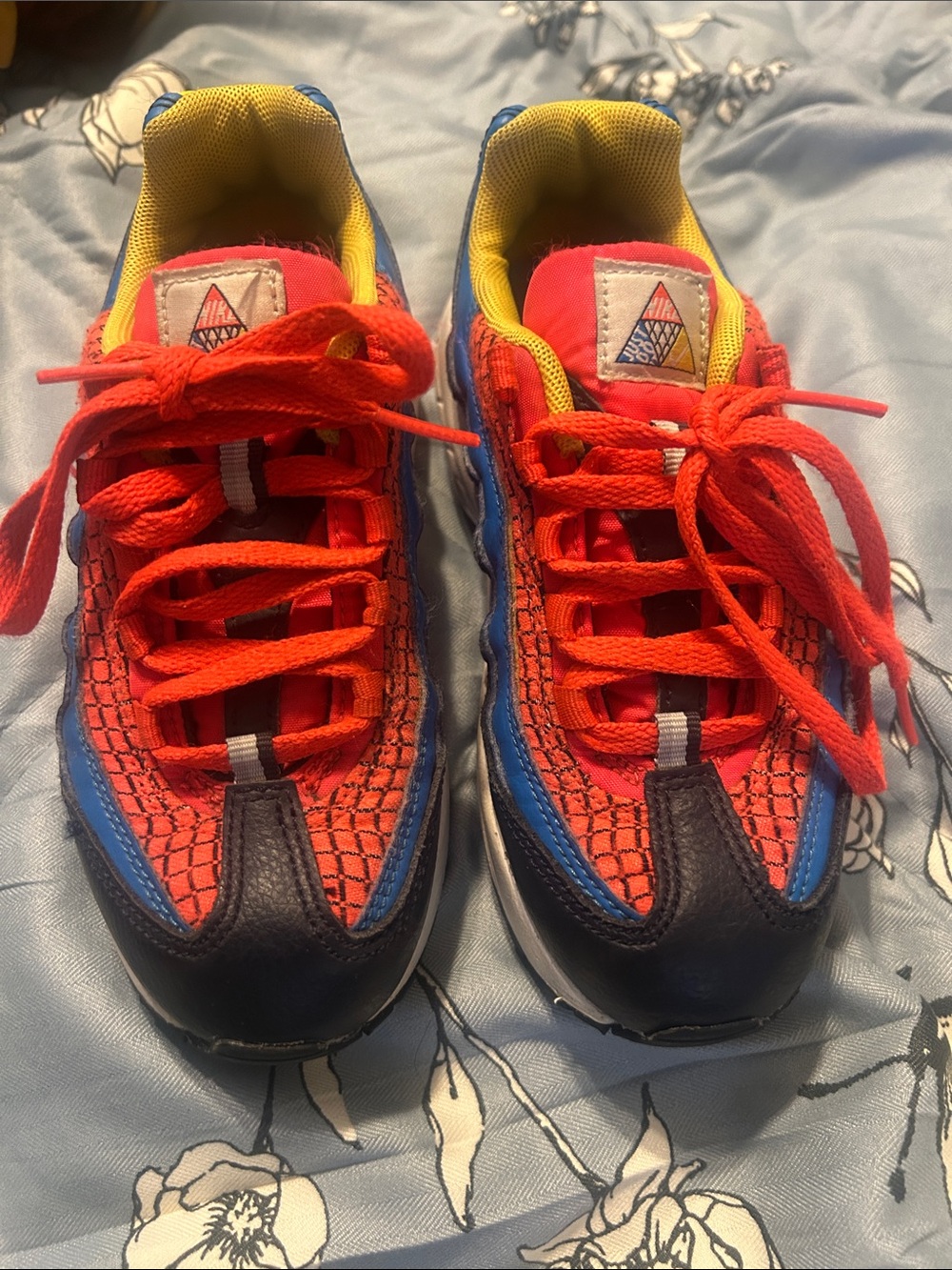 Nike Kids Multicolor Sneakers - Red/Blue/Yellow